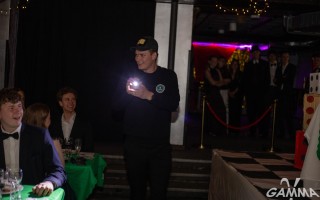 1_f12154112