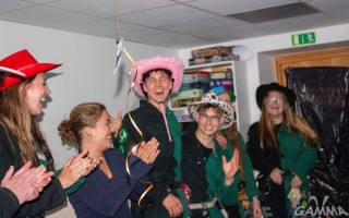 1_cheer-klara-19-1