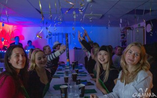 1_cheer-klara-20-1