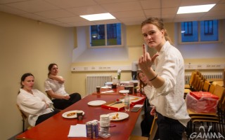 1_cheer-klara-43